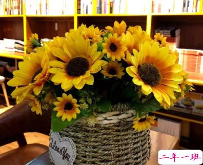 祝大家国庆假期愉快的说说 愿你国庆长假饭吃得香1