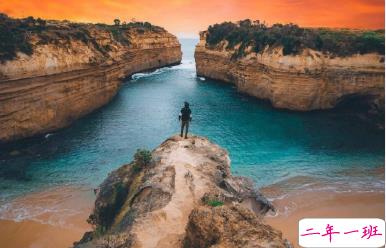 中秋节甜甜的朋友圈文案 甜甜的月饼蕴藏着甜甜的祝愿2