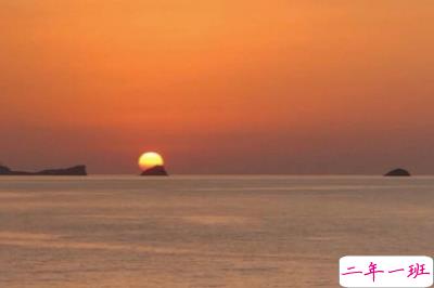 很有道理的经典语录说说 何必让世界跟着悲伤1