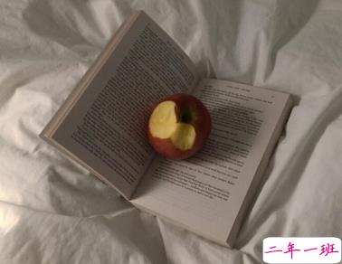 很酷很拽的文案 拽到爆的个性说说1