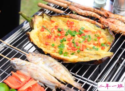 烧烤说说个性短句 和朋友吃烧烤的心情说说2