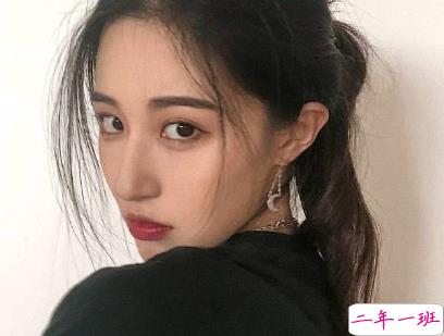 女生发朋友圈的句子 吸引人的女生个性说说1