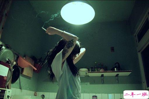 伤感爱情说说一个人的爱情很难过 特别伤感的爱情说说深夜默默哭泣2