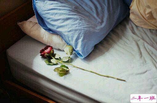 很经典唯美的说说适合摘抄 一句话写满了少女心事的说说1