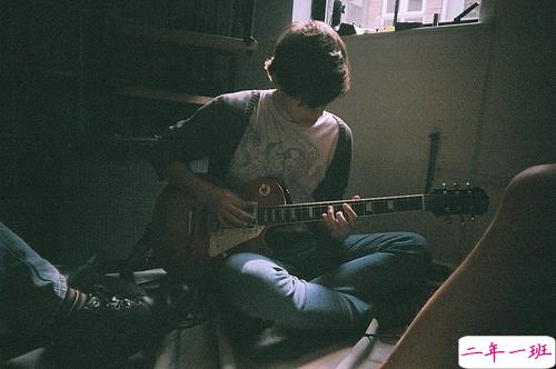 关于成长和青春的个性说说 很成熟很现实的个性说说1