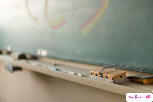 下雨天一个人心情感到沮丧的个性说说 一个人孤独的个性说说大全1