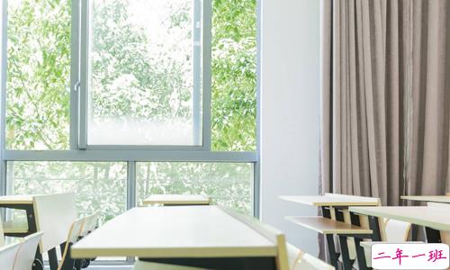 关于青春校园还有毕业的适合文字控的文艺说说2