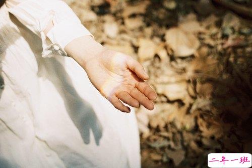 00后男生适合发说说的经典一句话内涵句子大全2