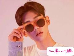 男生很帅气的说说大全短的 情话太动听只不过太年轻