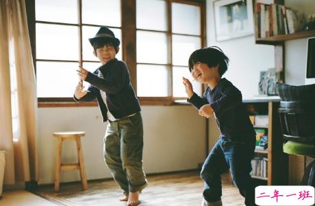 社会话语霸气说说兄弟2018：谁若拆我兄弟翅膀，我定废他整座天堂2