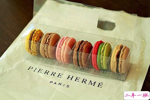 适合文艺小清新发的关于生活的唯美说说 山顶看日出海边放烟花教堂听钟声2