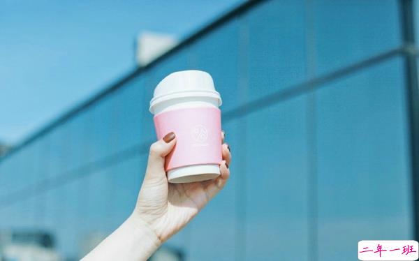 关于人生和现实的有哲理的说说 生活是自己的尽情打扮尽情可爱2