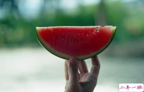 早安心语温暖语句简短版 愿你昨晚睡前的坏情绪统统消失1