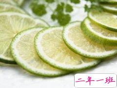 个性说说心情短语:你总容易被父母骂哭,却从未在学校服输