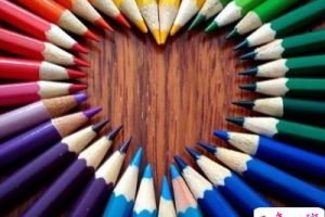 霸气说说带图片:你说会等我回来,你是等了,还找了个人一起等