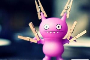 超人气QQ说说：有时候我们需要的不是一碗鸡汤，而是一个巴掌