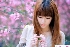 经典短句说说：有些话，说浅了不感人，说深了没人信