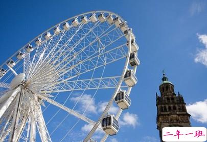 个性说说大全：爱又怎样，恨又怎样，还不是一念之间