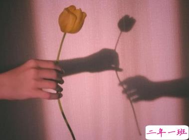 朋友圈伤感文案一句话 合适真的比喜欢重要1