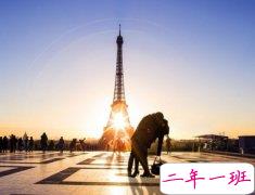 精品空间说说：谈恋爱就像赌博，赢了一辈子，输了朋友都不是