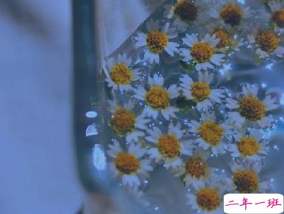 失望心凉的朋友圈说说好想哭 最让人心凉的句子1