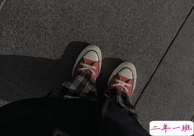 抖音伤感文案句句戳心 心已被撕碎1