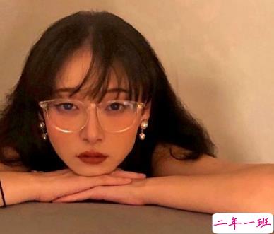 2020抖音最流行伤感语录 泪止不住的往下流1