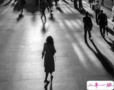 抖音上的伤感文案 句句扎心让人难受的说说2