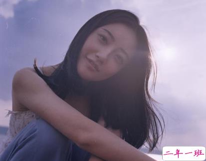 内心感到心酸难过的说说 心里始终放不下某人的说说1