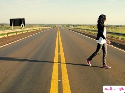 微信伤感无能为力说说 真的受伤了的说说感到心痛2