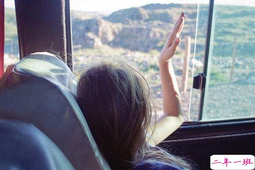 默默承受一切的伤感心痛说说大全 表面很坚强内心很受伤的说说1