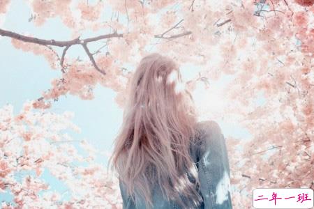 一个人感到孤单落寞的伤感说说 给那些在爱情中受过伤的人2