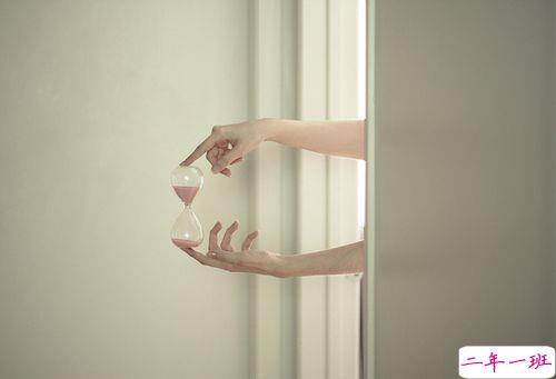 有些伤感的心情说说 一个人突然间落下泪来的难过1