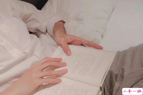 关于爱情的适合下雨天感到沮丧发的心情说说 2