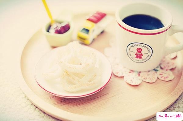 感到难过时有些哀怨的说说 我抵得住孤单和寂寞却抵不住你在我身边的沉默2