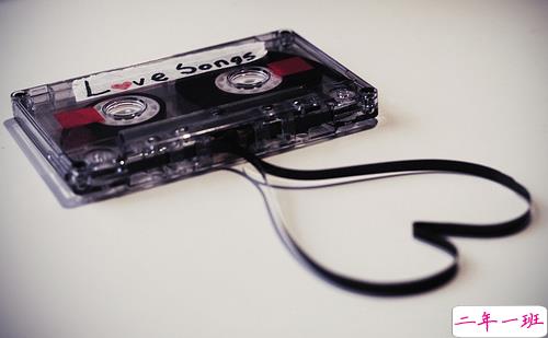 有那么一瞬间让你想落泪的伤感说说 你看南风吹我等故人归1