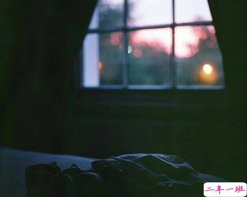  有些伤感难过的爱情说说 夏天的风很暖没有你也不会冷2