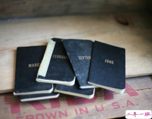 关于青春和成长的有些伤感的说说 青春是一本太仓促的书我们含着泪一读再读1