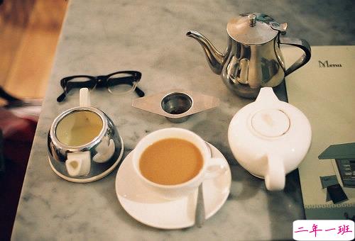 文艺的伤感短句说说大全最新版 这一生真是坎坷遇见你又弄丢你1