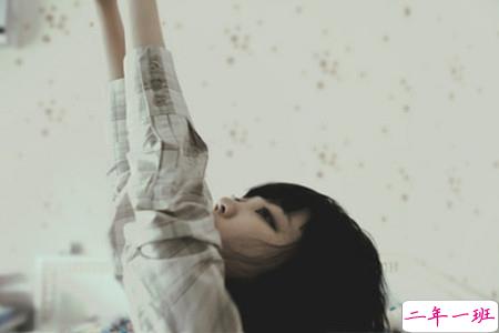 只求岁岁平安，即使生生不见1