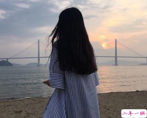 心痛到支离破碎的说说：你无数次说着要放弃，但终究还是舍不得1