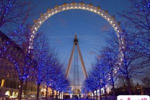 最伤感的说说大全：我假装无所谓，却发现你是真的不在乎