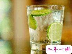 伤感语录痛到心里:后来,那些关于你的记忆,轻轻一碰就惊天地动