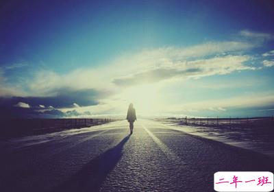 美到心痛的说说：世界上最短的咒语，是一个人的名字