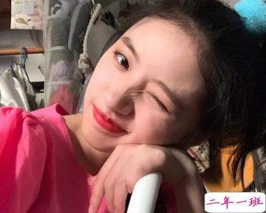 抖音可爱说说女生心情 年轻不嗨老年痴呆1