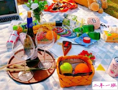 春日野餐文案 周末和朋友一起的野餐说说心情短语2