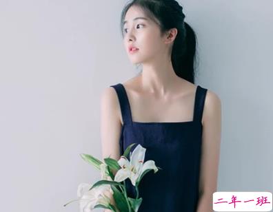 女生说说简单气质一句话 微信说说气质短句20202