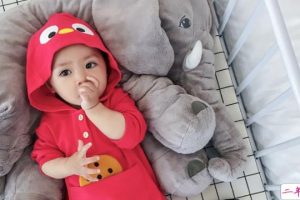 宣布宝宝出生的朋友圈说说 微信生娃报喜的句子简单逗趣