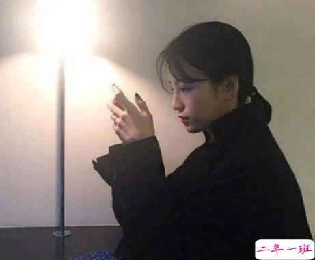 2018最新的心情说说至傻傻的自己 大张旗鼓的离开都是试探1