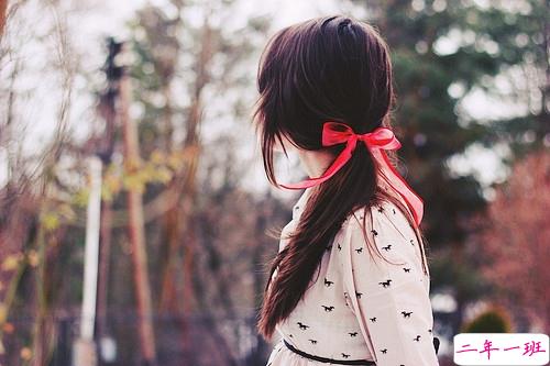 写给我们逝去的青春和年华的心情说说 青春是淡淡的忧伤的心情说说1